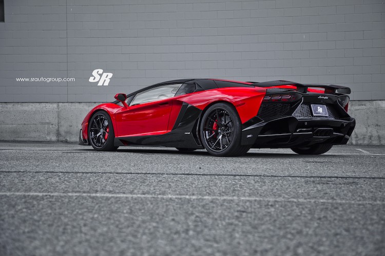 Tuyet pham Aventador 